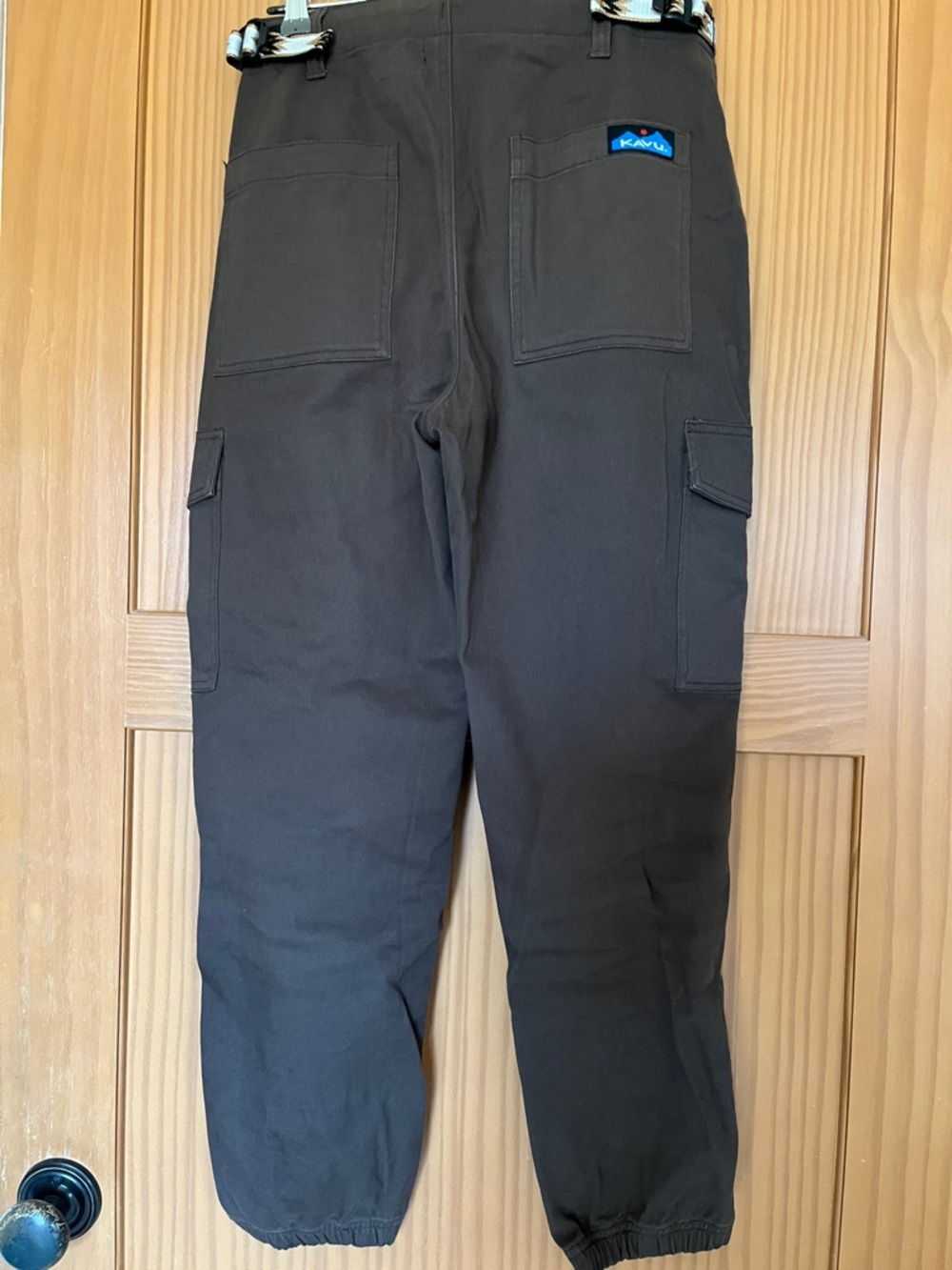 Kavu Women’s Dark Brown Cargo Jogger Pants, Size 4